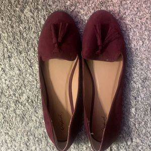 Burgundy Velvet Flats Size 10 never worn brand new have box Qupid Shoes